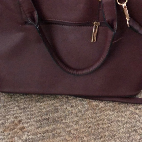 Maroon shoulder bag - Picture 3 of 3